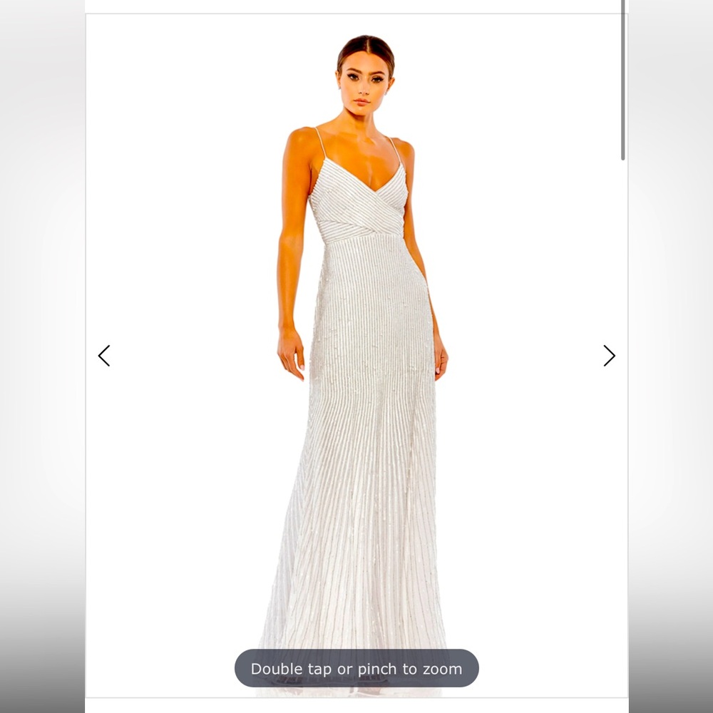 Mac Duggal Elegant White Gown with Spaghetti Straps nwt size 2